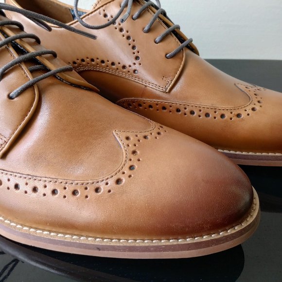 Johnston & Murphy Men's Haywood Wingtip Oxford in Nice Tan FG Leather - Picture 5 of 14